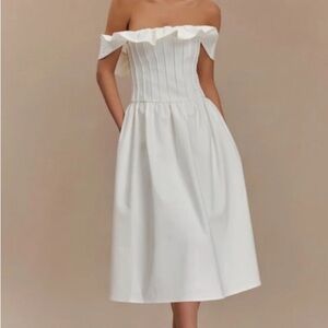 Meshki Women's White  Orla Strapless Cotton Midi Dress.  Fitted Bodice Size XXL